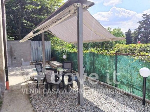 appartamento in vendita a Varese in zona Giubiano