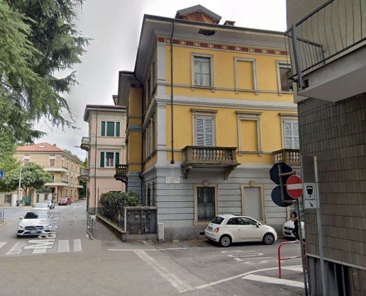 appartamento in vendita a Varese in zona Centro Città
