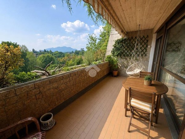 appartamento in vendita a Varese in zona Viale Borri
