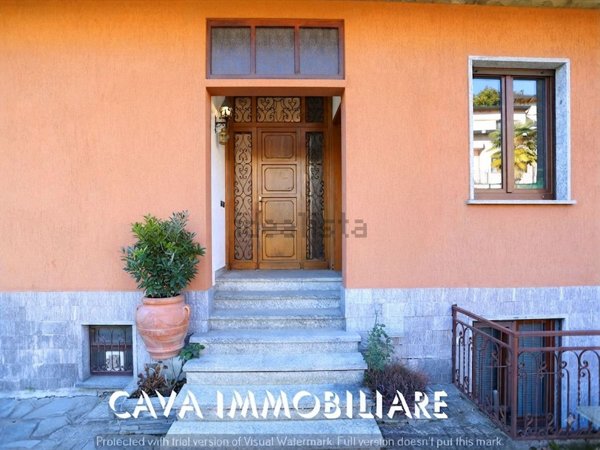 casa indipendente in vendita a Varese in zona Sant'Ambrogio
