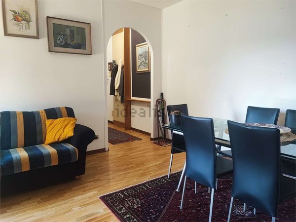 appartamento in vendita a Varese in zona Brunella