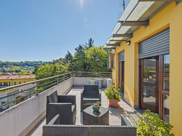 appartamento in vendita a Varese in zona Viale Belforte