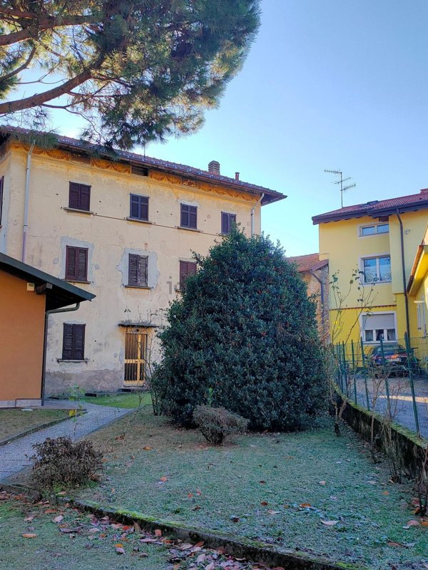 appartamento in vendita a Varese in zona Viale Belforte