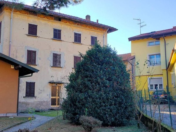 casa indipendente in vendita a Varese in zona Viale Belforte