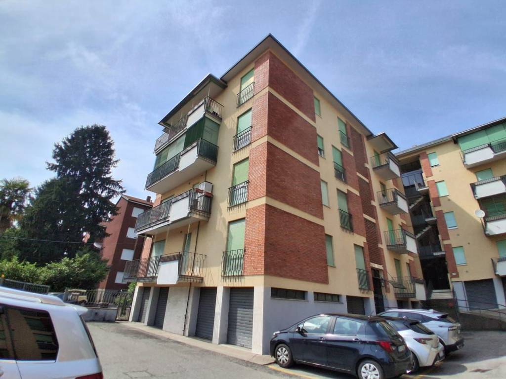 appartamento in vendita a Varese in zona Masnago
