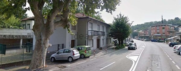ufficio in vendita a Varese in zona Masnago