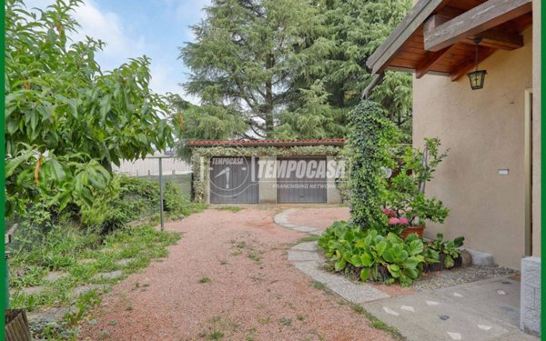 casa indipendente in vendita a Varese