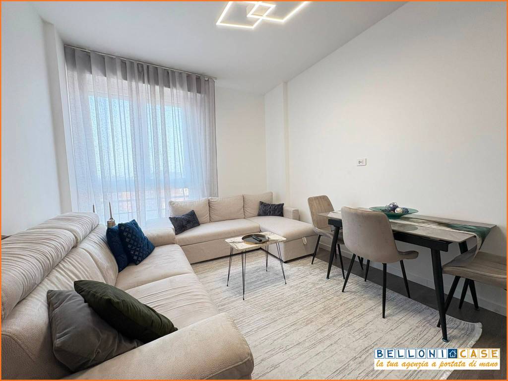 appartamento in vendita a Varese in zona Centro Città