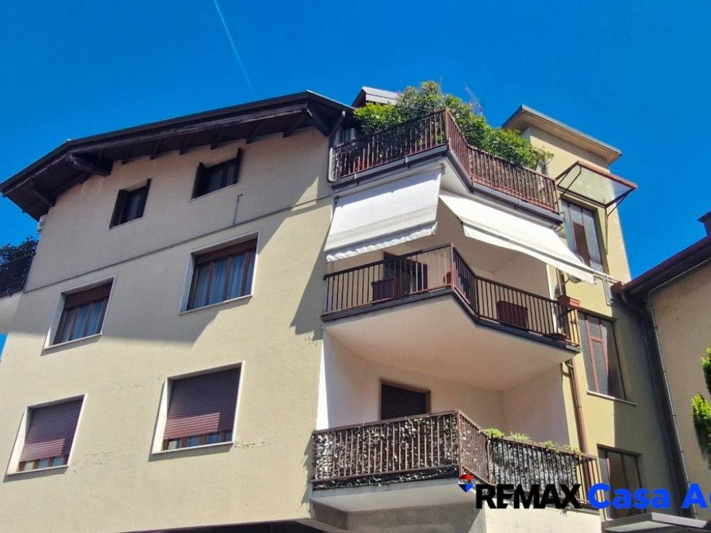 appartamento in vendita a Varese in zona Biumo