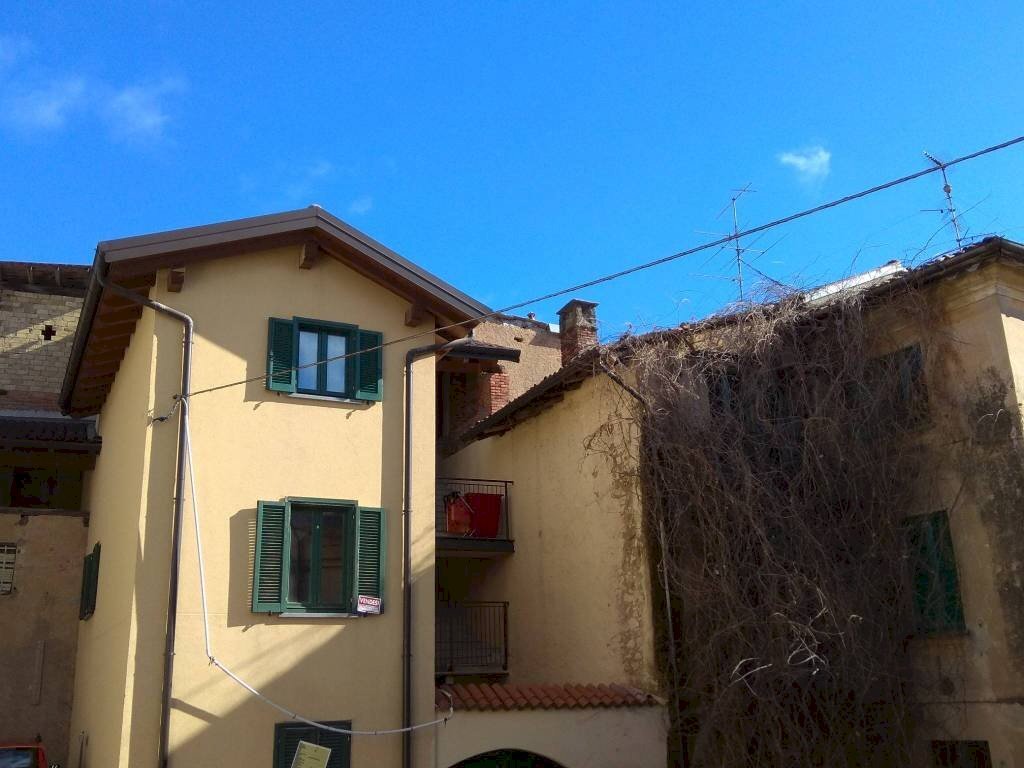 appartamento in vendita a Varese in zona Bregazzana