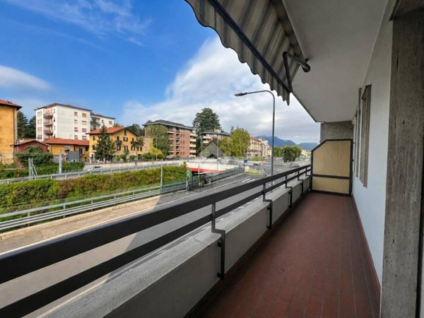 appartamento in vendita a Varese in zona Giubiano