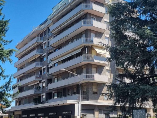 appartamento in vendita a Varese in zona Biumo