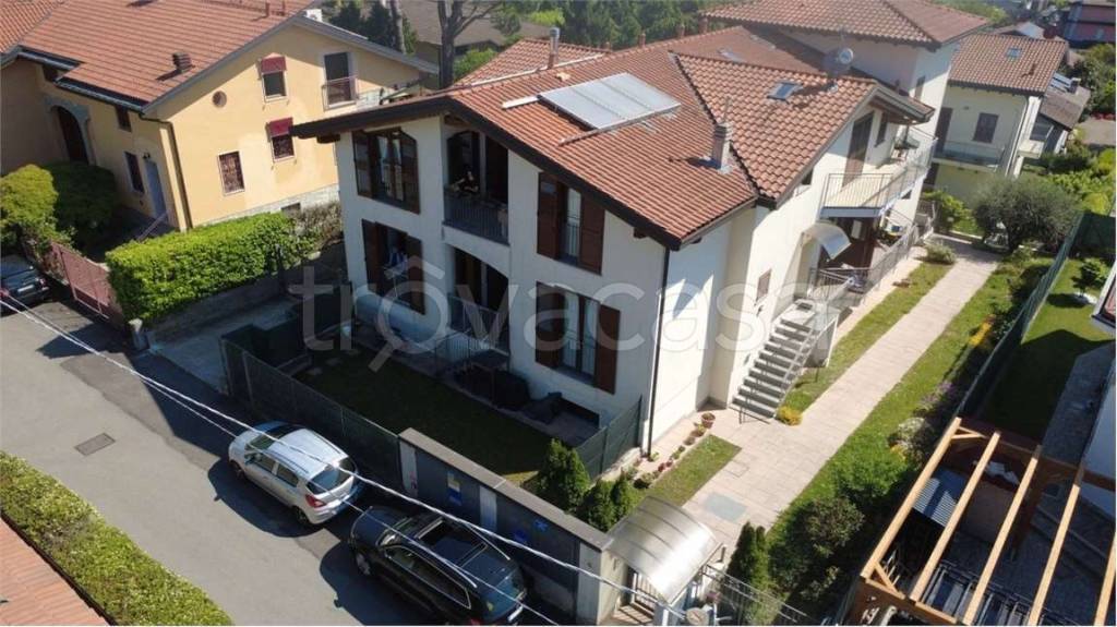 appartamento in vendita a Varese in zona Bobbiate