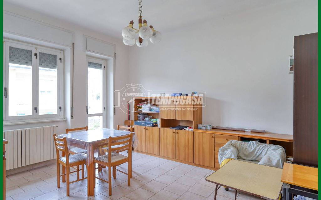 appartamento in vendita a Varese in zona Biumo