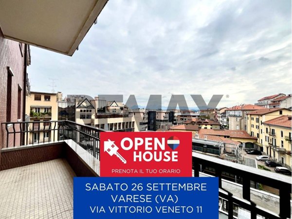appartamento in vendita a Varese in zona Centro Città