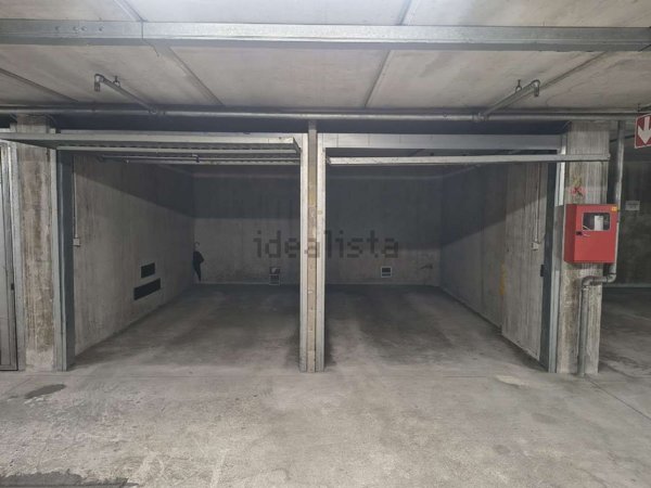 box auto in vendita a Varese in zona Centro Città
