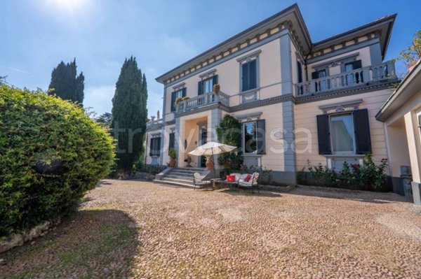 casa indipendente in vendita a Varese in zona Centro Città