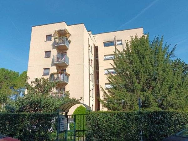 appartamento in vendita a Varese in zona Bizzozero