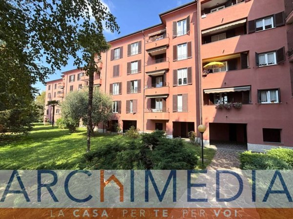 appartamento in vendita a Varese in zona Bizzozero