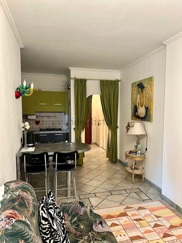 appartamento in vendita a Varese in zona Viale Aguggiari