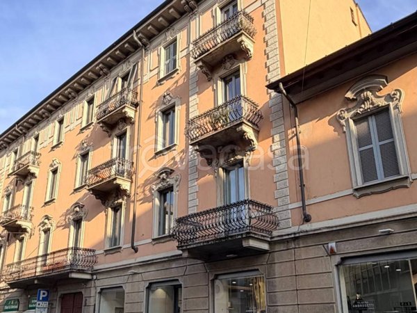 appartamento in vendita a Varese in zona Centro Città
