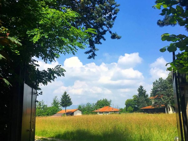 casa indipendente in vendita a Vedano Olona in zona Careno