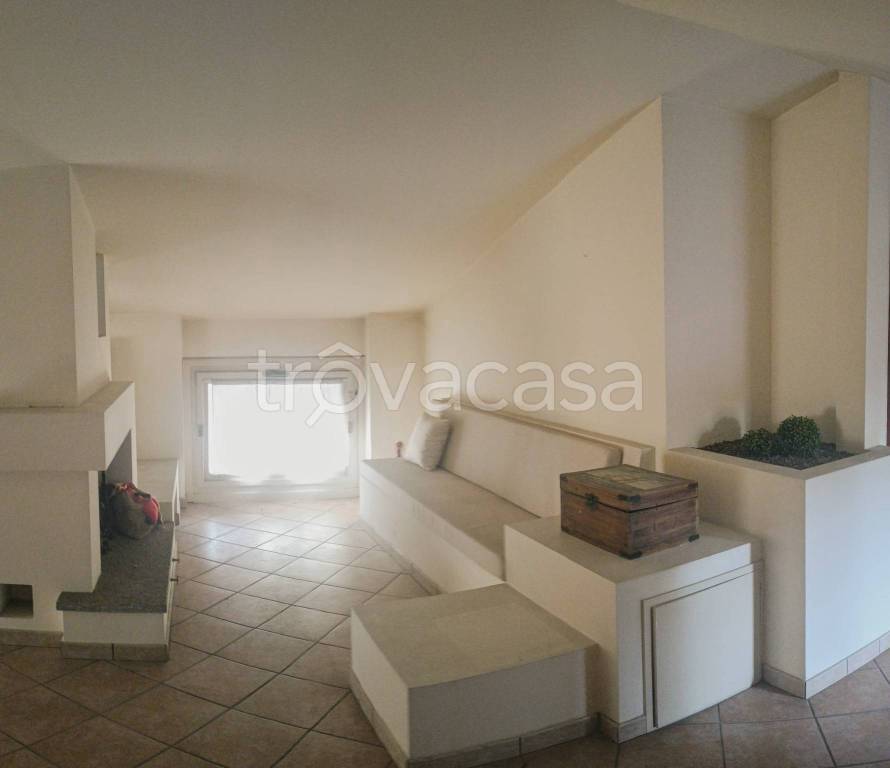 appartamento in vendita a Vedano Olona