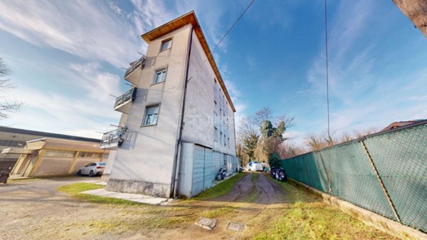 appartamento in vendita a Vedano Olona
