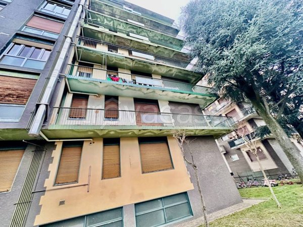appartamento in vendita a Vedano Olona