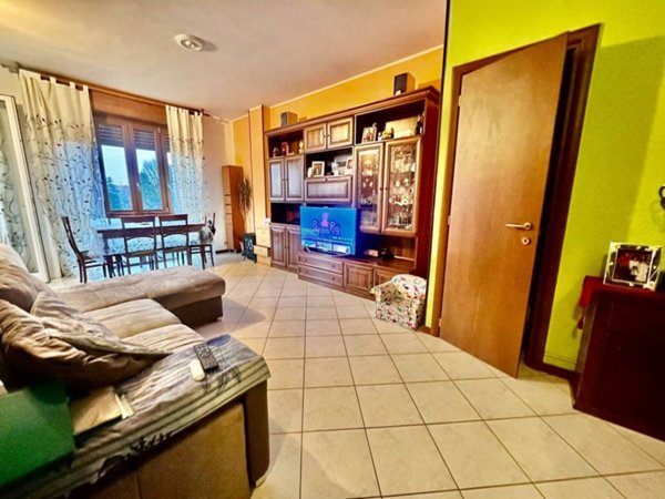 appartamento in vendita a Vedano Olona