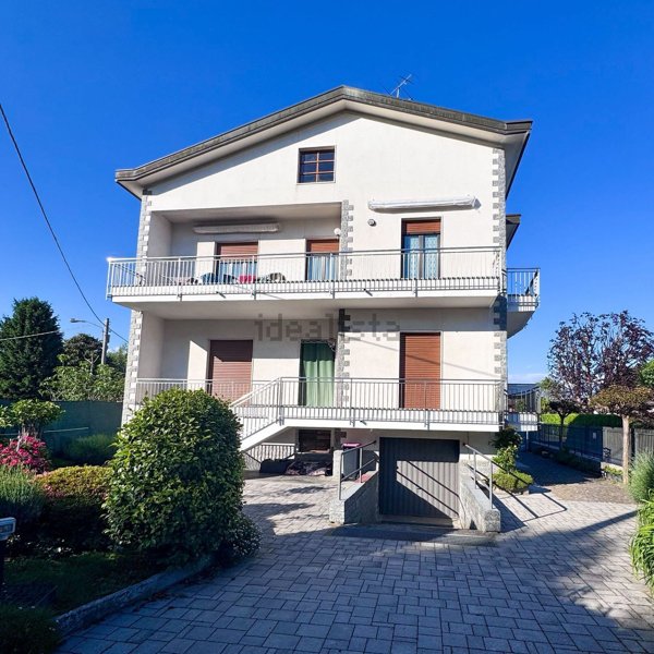 casa indipendente in vendita a Vedano Olona
