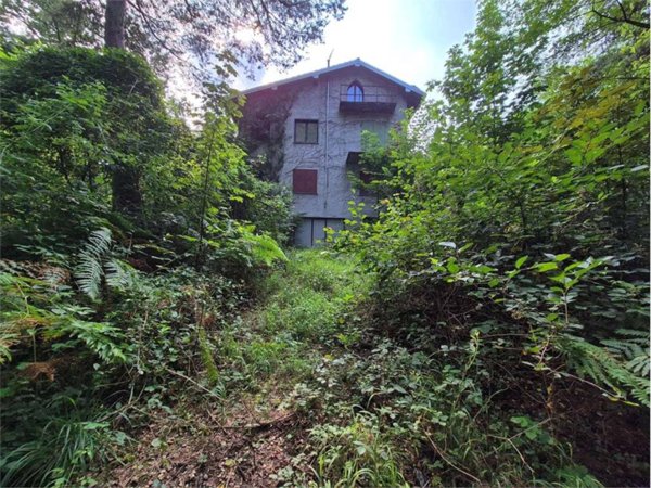 casa indipendente in vendita a Vedano Olona
