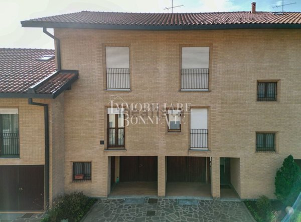 appartamento in vendita a Vedano Olona