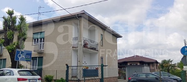 appartamento in vendita a Vedano Olona