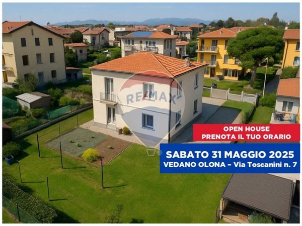 casa indipendente in vendita a Vedano Olona