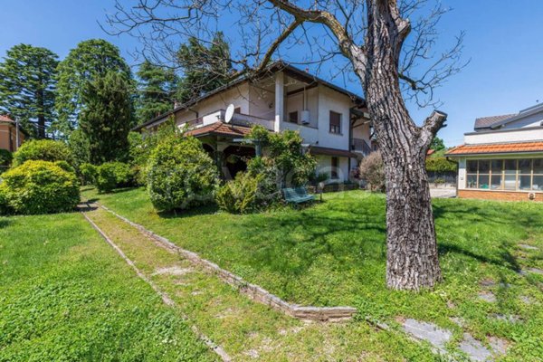 appartamento in vendita a Vedano Olona
