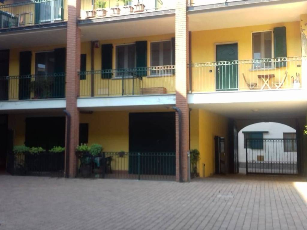 appartamento in vendita a Vedano Olona