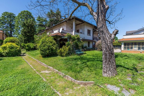 appartamento in vendita a Vedano Olona