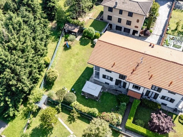 appartamento in vendita a Vedano Olona