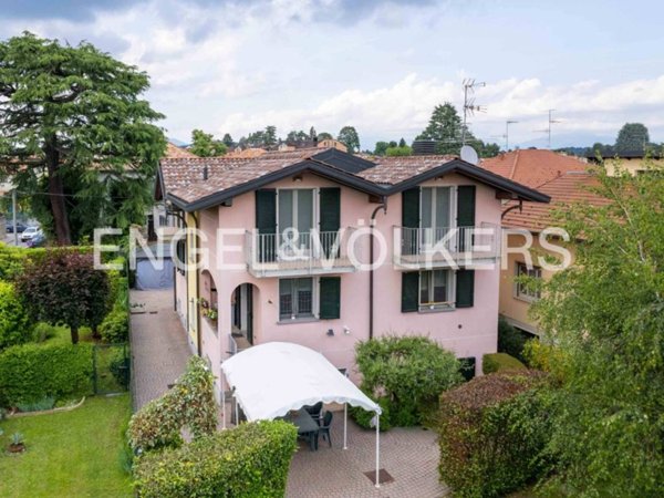 casa indipendente in vendita a Vedano Olona