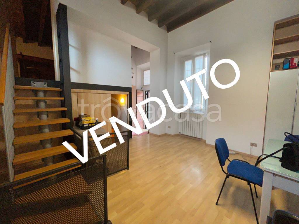 appartamento in vendita a Vedano Olona