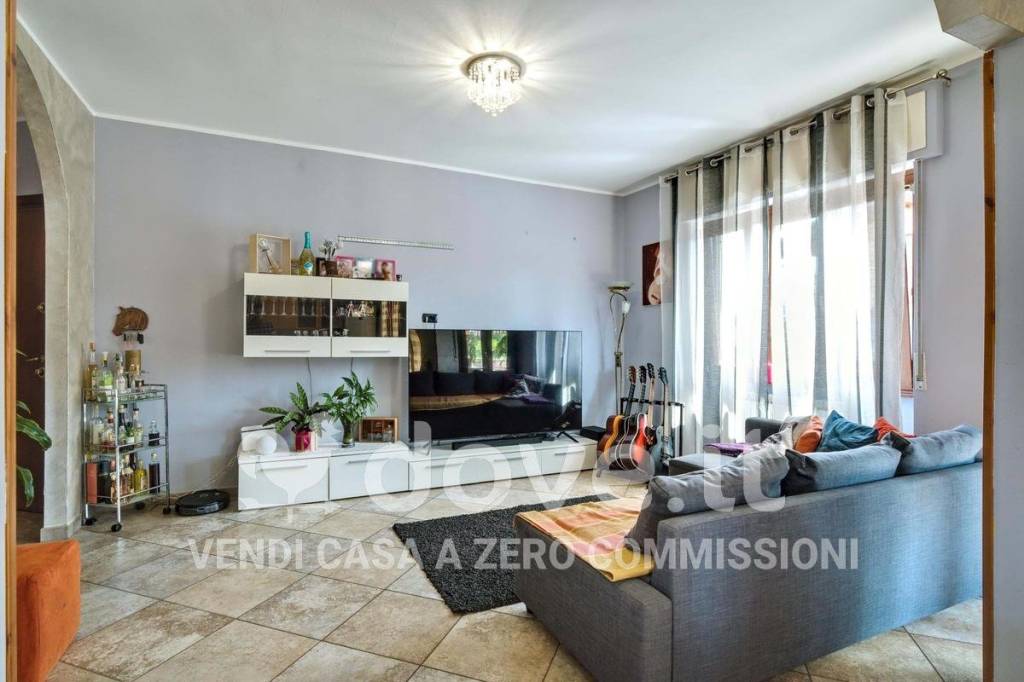 appartamento in vendita a Vedano Olona in zona Fontanelle