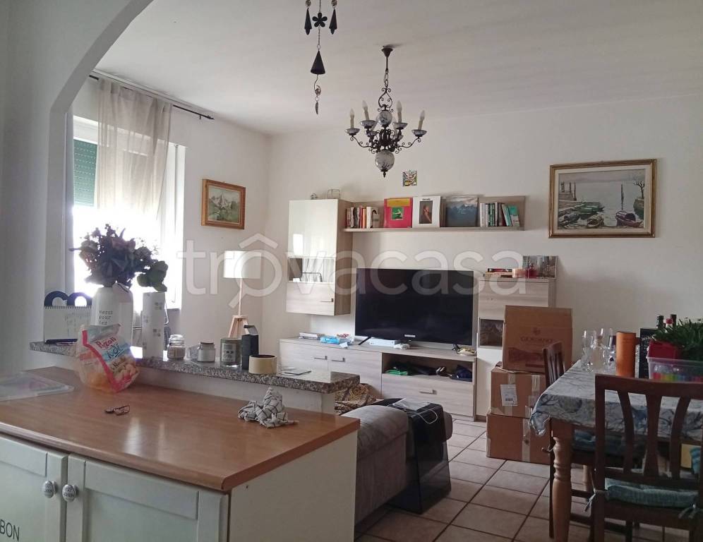 appartamento in vendita a Vedano Olona