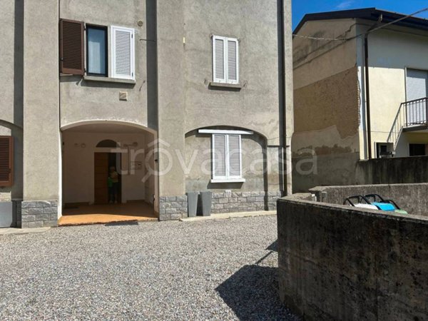 appartamento in vendita a Vedano Olona