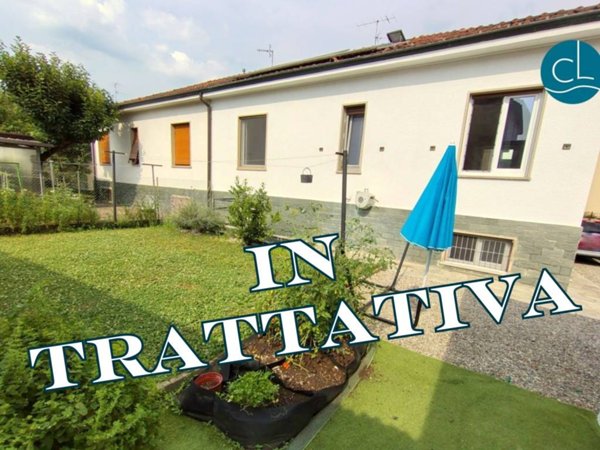 casa indipendente in vendita a Vedano Olona
