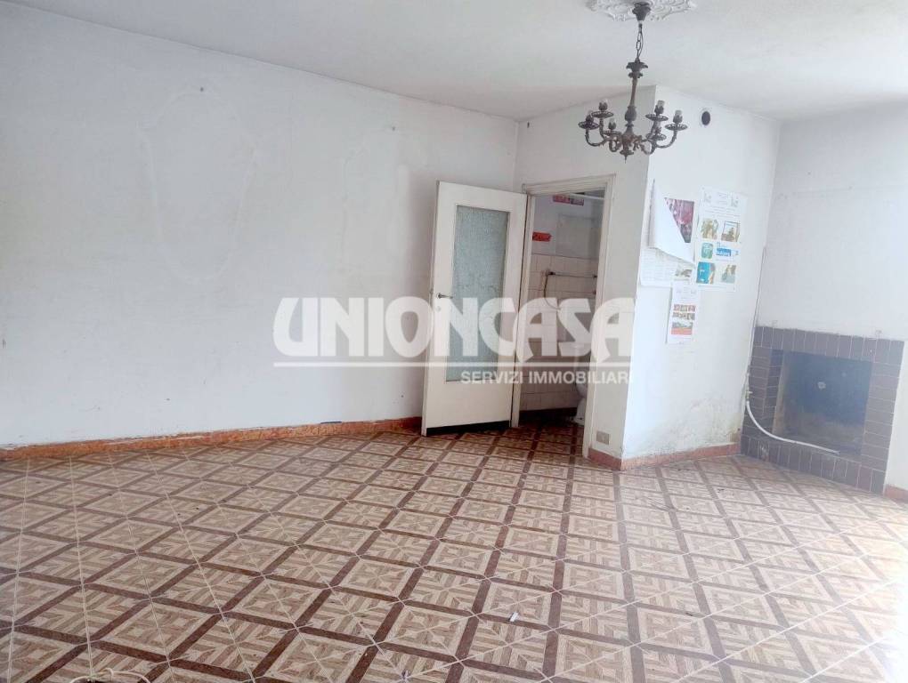 casa indipendente in vendita a Vedano Olona