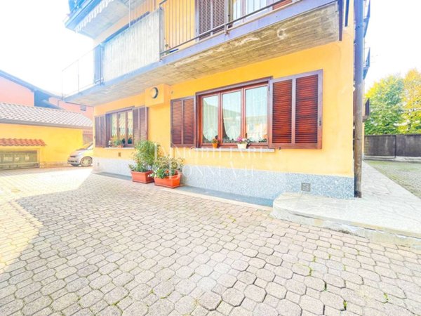 appartamento in vendita a Vedano Olona