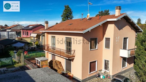 casa indipendente in vendita a Vedano Olona