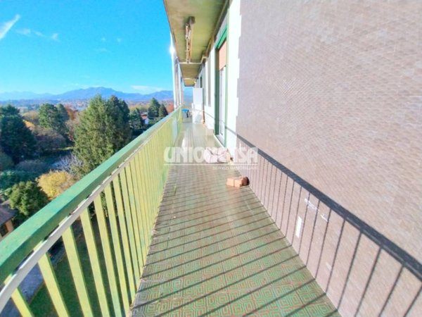 appartamento in vendita a Vedano Olona