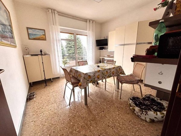 appartamento in vendita a Vedano Olona